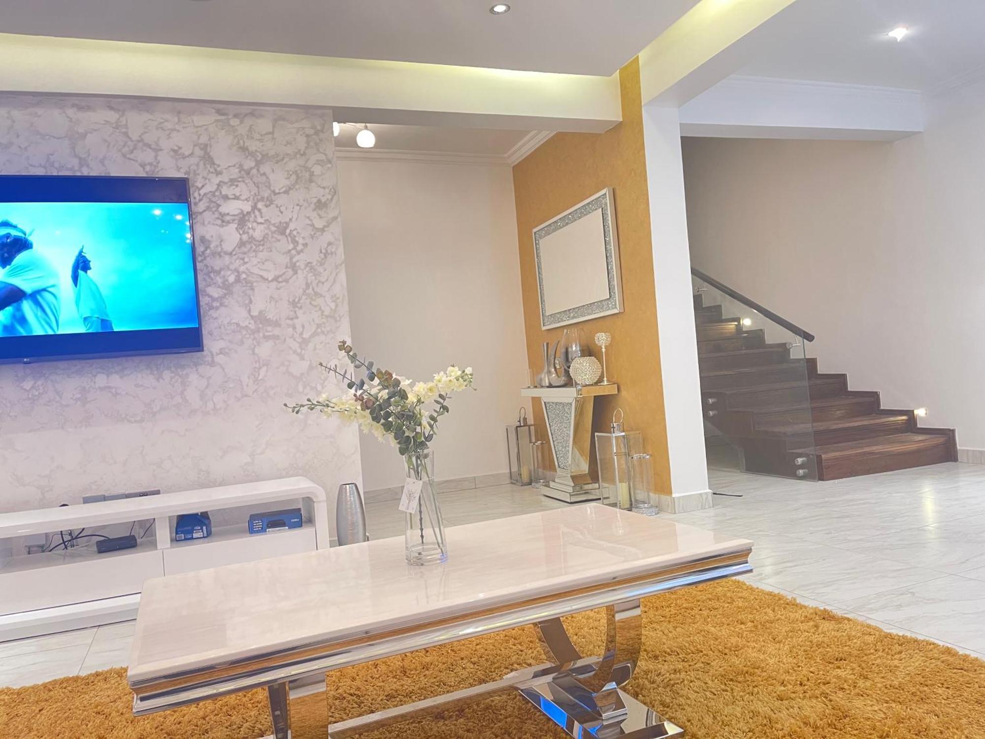 The Vittins Apartment Accra Bagian luar foto
