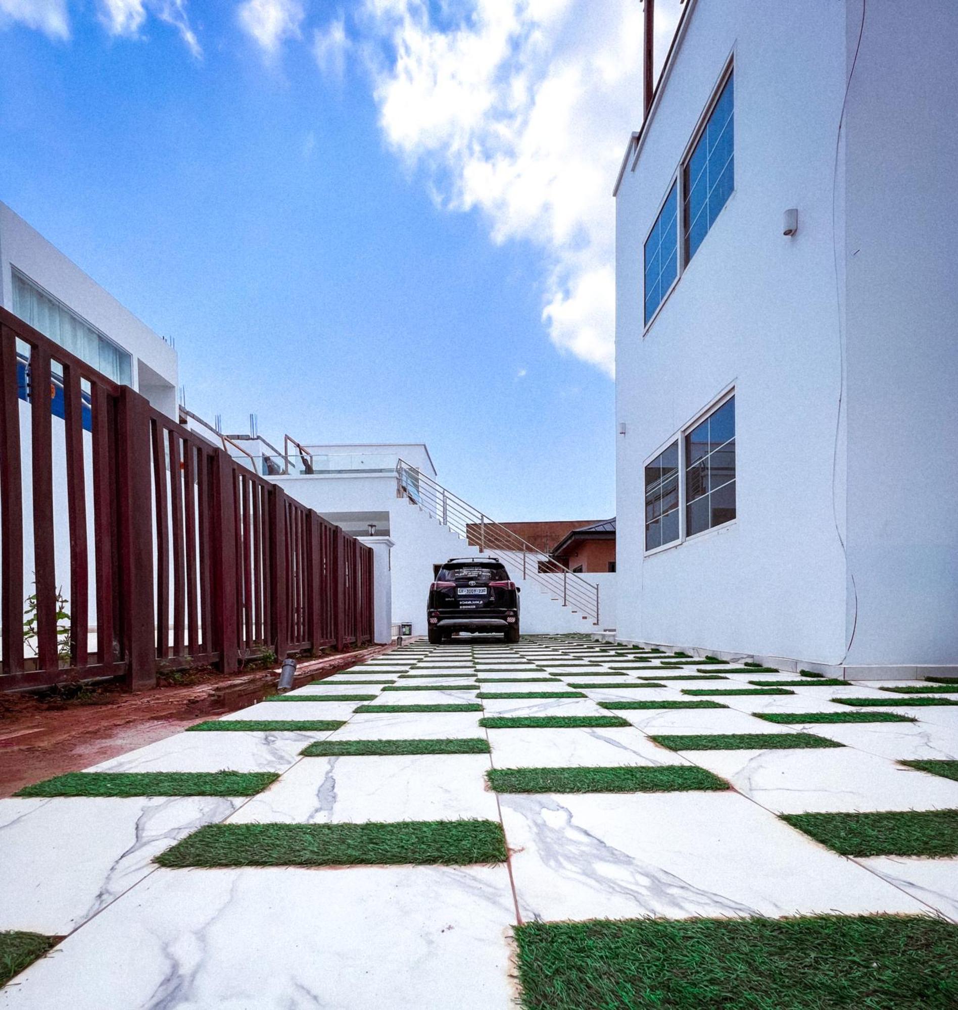 The Vittins Apartment Accra Bagian luar foto